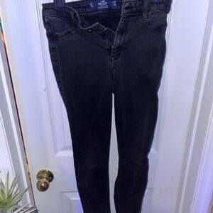 Black skinny jeans